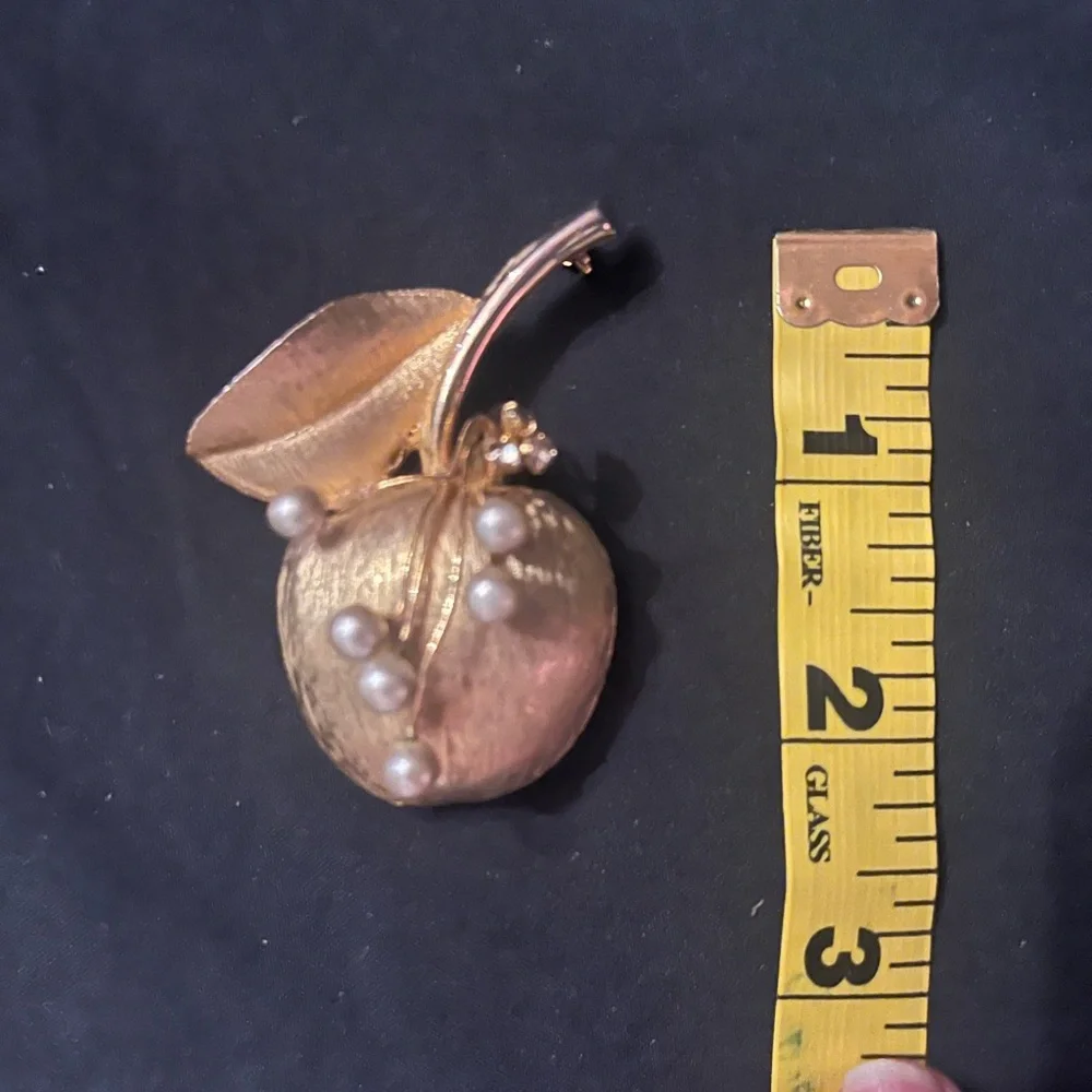 Vintage Gold Tone Apple Brooch with Faux pearls Richelieu